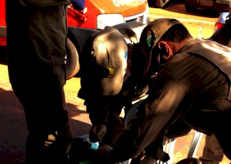 Batayporã: Acidente de moto deixa condutor com fraturas expostas