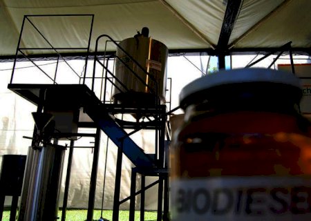 CNT defende redução na mistura de biodiesel ao diesel; Abiove rechaça