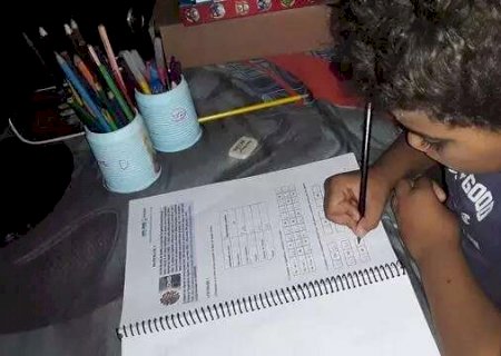 Multa para pais que permitem filhos fora da escola pode chegar a R$24 mil