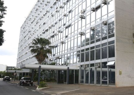 Câmara aprova prorrogação de contratos temporários na Agricultura