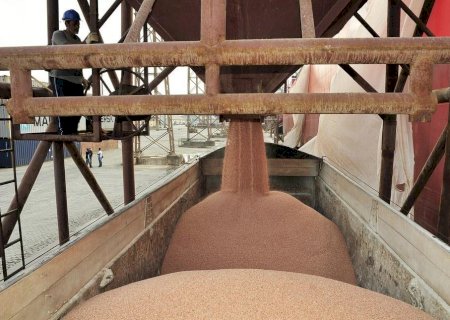 Ministério confirma que Rússia embarcou fertilizantes ao Brasil nesta sexta-feira