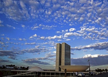 Congresso derruba vetos ligados a Venda de Milho em Balcão e BR do Mar
