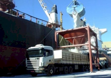 Rússia envia 2.288.000 de toneladas de fertilizantes