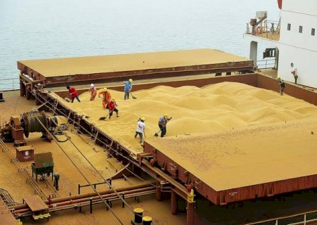 Brasil deve embarcar até 11,278 mi de toneladas de soja em maio