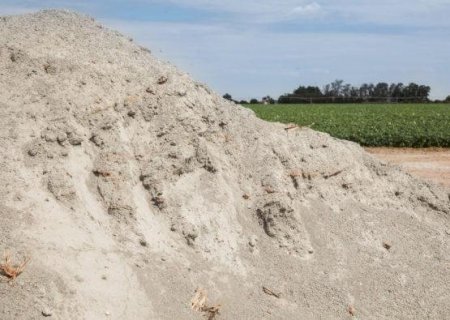 Uso do pó de rocha pode ser alternativa para crise de fertilizantes