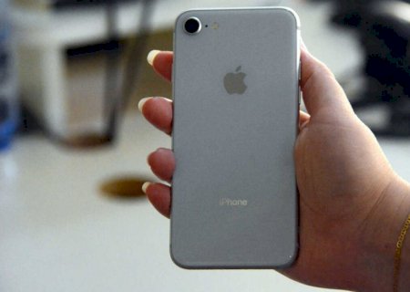 Justiça volta a suspender venda de iPhones sem carregador no Brasil
