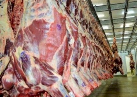 Frigoríficos de carne no Paraná sofrem com a crise do gado