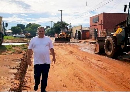 Prefeito de Ribas anuncia Carnaval mesmo com cidade 'embaixo d'água'