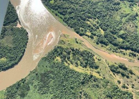 Chuva inundou 150 km de curso do Rio Taquari que estava seco há 3 anos