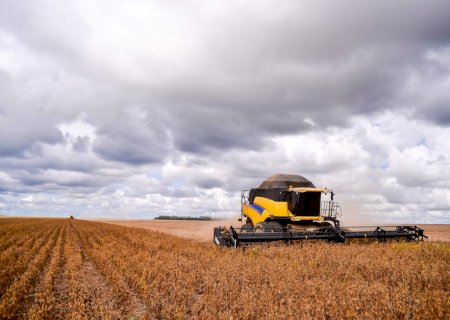 Vendas de máquinas agrícolas recuam 18,7% em abril