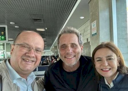 Vice-governador tieta titã e agradece por trilha sonora