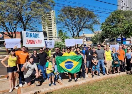 'Zanin não', dizem cartazes em MS sobre indicação ao STF