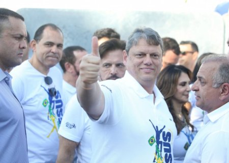 Após vaias a ministro de Lula, público da Marcha para Jesus aplaude Tarcísio