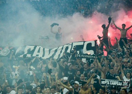 Principal organizada do Corinthians se manifesta sobre uso de urnas eletrônicas nas eleições