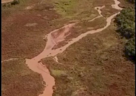 Renato recebe pedido de socorro da Câmara de Ivinhema devido ao assoreamento do rio Piravevê