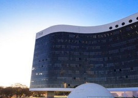 TSE julga dia 24 ações contra Bolsonaro por conduta no Bicentenário da Independência