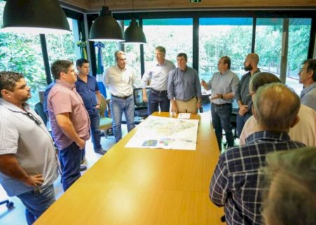 Governador de MS se reúne com produtores pantaneiros para discutir 'Lei do Pantanal'