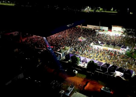 Raça Negra atraiu público recorde em Nova Andradina e Show entra para História do Município