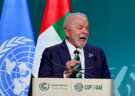 Lula se emociona e quebra protocolo na COP-28 para Marina falar sobre florestas