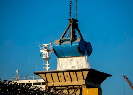 Volume de fertilizante importado em janeiro é recorde no país