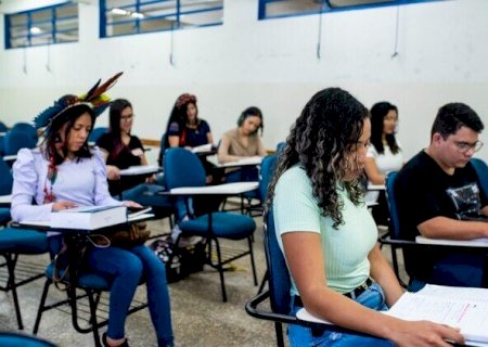 Governo de MS abre inscrições para programa que paga 1 salário mínimo para estudantes
