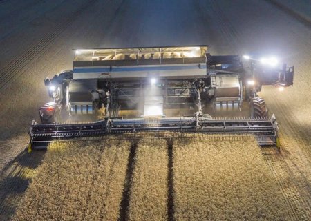 Máquina-monstro: Trator “faz tudo” terá fábrica no Brasil