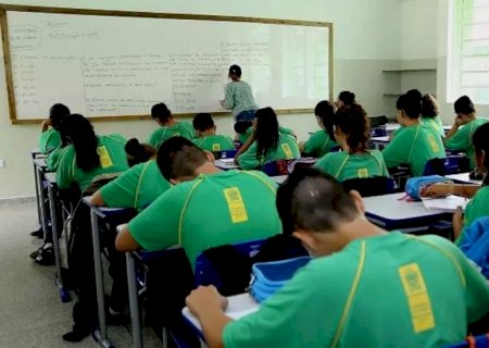 Filhos de mulheres vítimas de violência doméstica poderão ter preferência em troca de matrícula escolar em MS