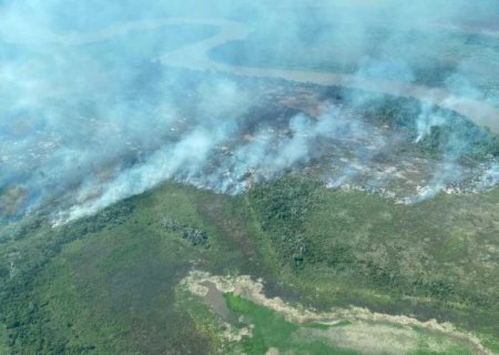 Fumaça de incêndio no MT chega a MS e governo monitora divisa