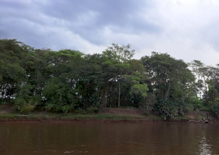 Rios Ivinhema, Vacaria, Brilhante, Dourados e Brilhantão agoniza com a falta de chuva, também com fechamento das comportas da Usina Sergio Mota
