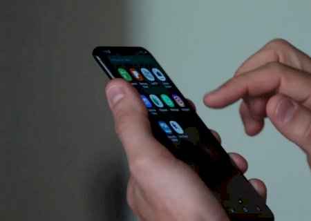 MEC vai propor lei para proibir uso de celulares em salas de aula