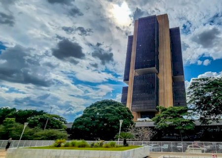 Mercado financeiro projeta inflação de 5,68% em 2025