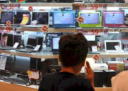 Após nova alta de juros, mercado reduz previsão para o PIB e inflação