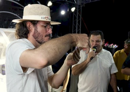 Batayporã – Confira a relação dos ganhadores do Show de Prêmios da ACEB