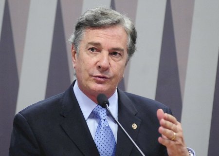 Moraes cobra advogados de Collor por não comprovarem Parkinson