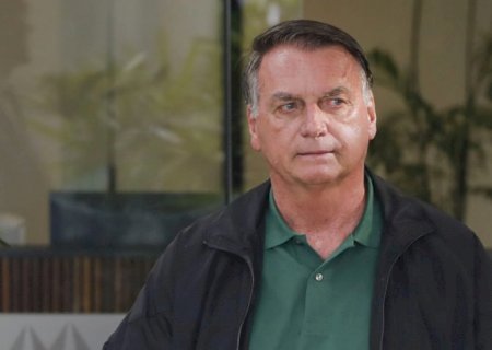 Sem evidência de cirurgia no momento, diz médico sobre Bolsonaro