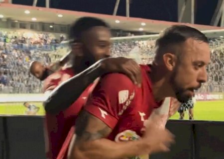 'Kuki, eu te amo': Paulo Sérgio dedica gol a ídolo do Náutico, internado após sofrer AVC