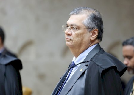 Dino manda Estados e municípios prestarem contas sobre emendas Pix e alerta sobre novo bloqueio