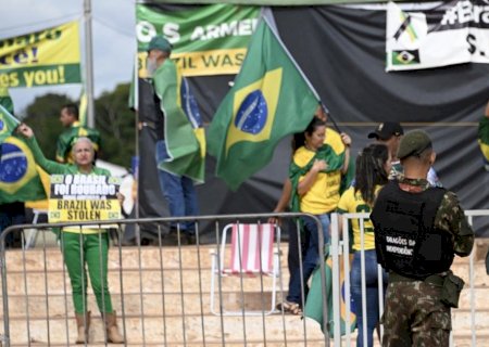 8 de Janeiro: STF julga 17 bolsonaristas que participaram de acampamentos golpistas em Brasília