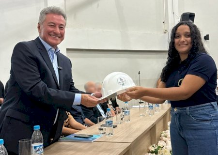 Hashioka celebra marco histórico na UEMS e anuncia R$ 300 mil para os laboratórios de Engenharia Civil
