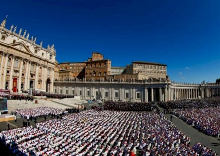 Cardeal italiano lidera em site de apostas para ser o próximo papa