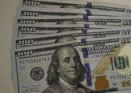Dólar cai para R$ 5,87 e Bolsa sobe 1,05% com tensão entre EUA e China