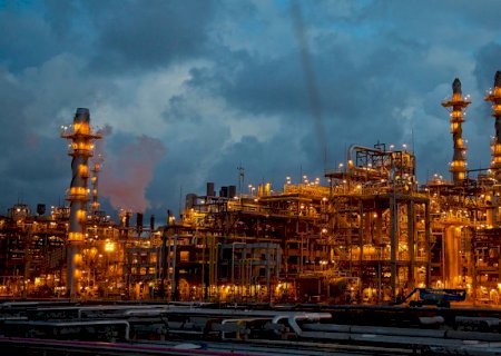 Opep faz corte importante na demanda por petróleo e pode afetar preços | Radar Econômico