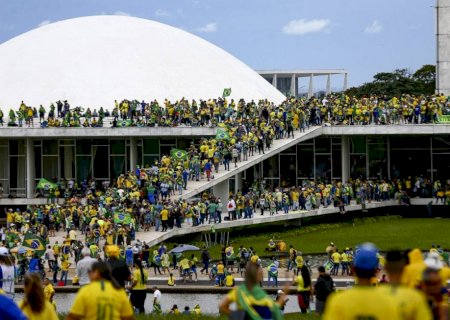 Fugitivos do 8 de Janeiro reclamam de condições de prisões na Argentina