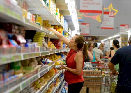 Inflação perde força pelo 2º mês seguido e fecha abril em 0,43%