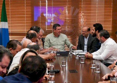Deodápolis apresenta projeto para asfalto e drenagem do distrito de Porto Vilma