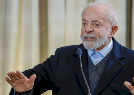 Lula elogia Ancelotti e cita “safra frágil” de jogadores da seleção