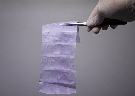 Embalagem inteligente muda de cor para mostrar quando alimento está estragado
