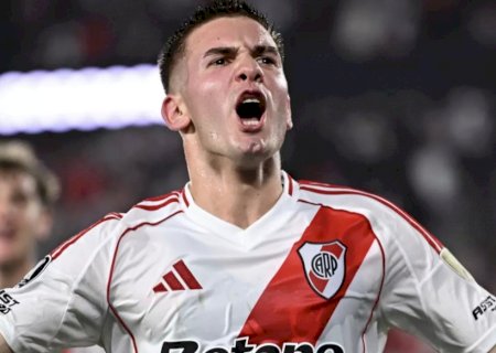 Palmeiras garante 100% e River aplica goleada; Flamengo vence