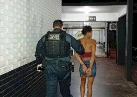 Juiz concede liberdade à mulher que matou homem para não ser estuprada