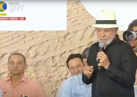 Lula defende regulamentação das redes sociais pelo Congresso